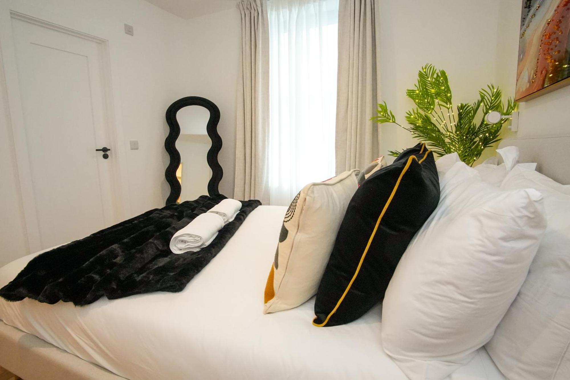 Sunrise 1 Bedroom Apartment In Central Eastbourne Bagian luar foto